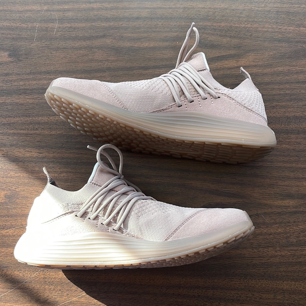 Lane Eight AD1 size 8